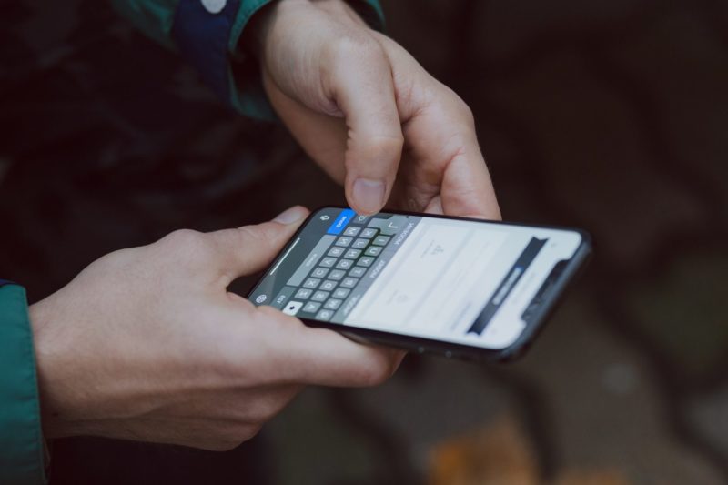 Mobile Application Development Testing on Smartphone Mobile Application Development Testing on Smartphone